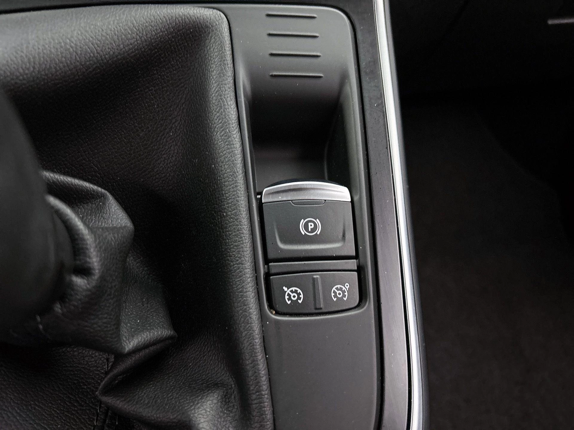 Renault-Grand Scénic-image-7
