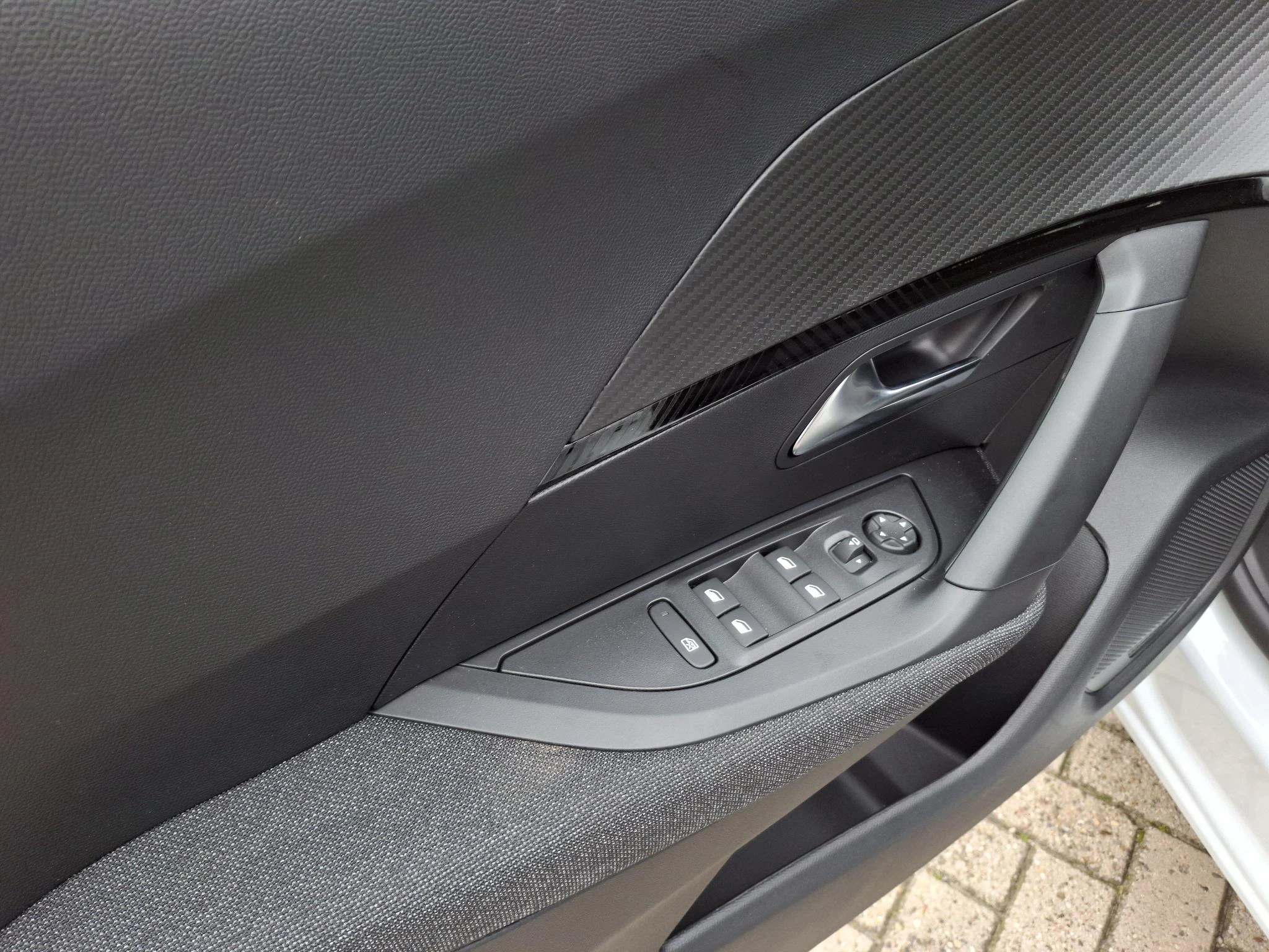 Peugeot-2008-image-16
