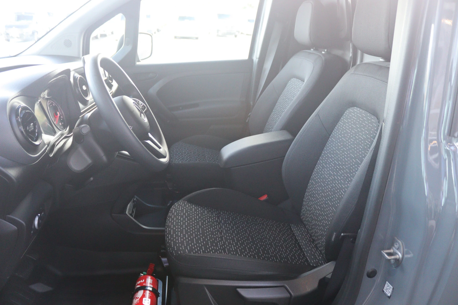 Mercedes-Benz-eCitan-image-5