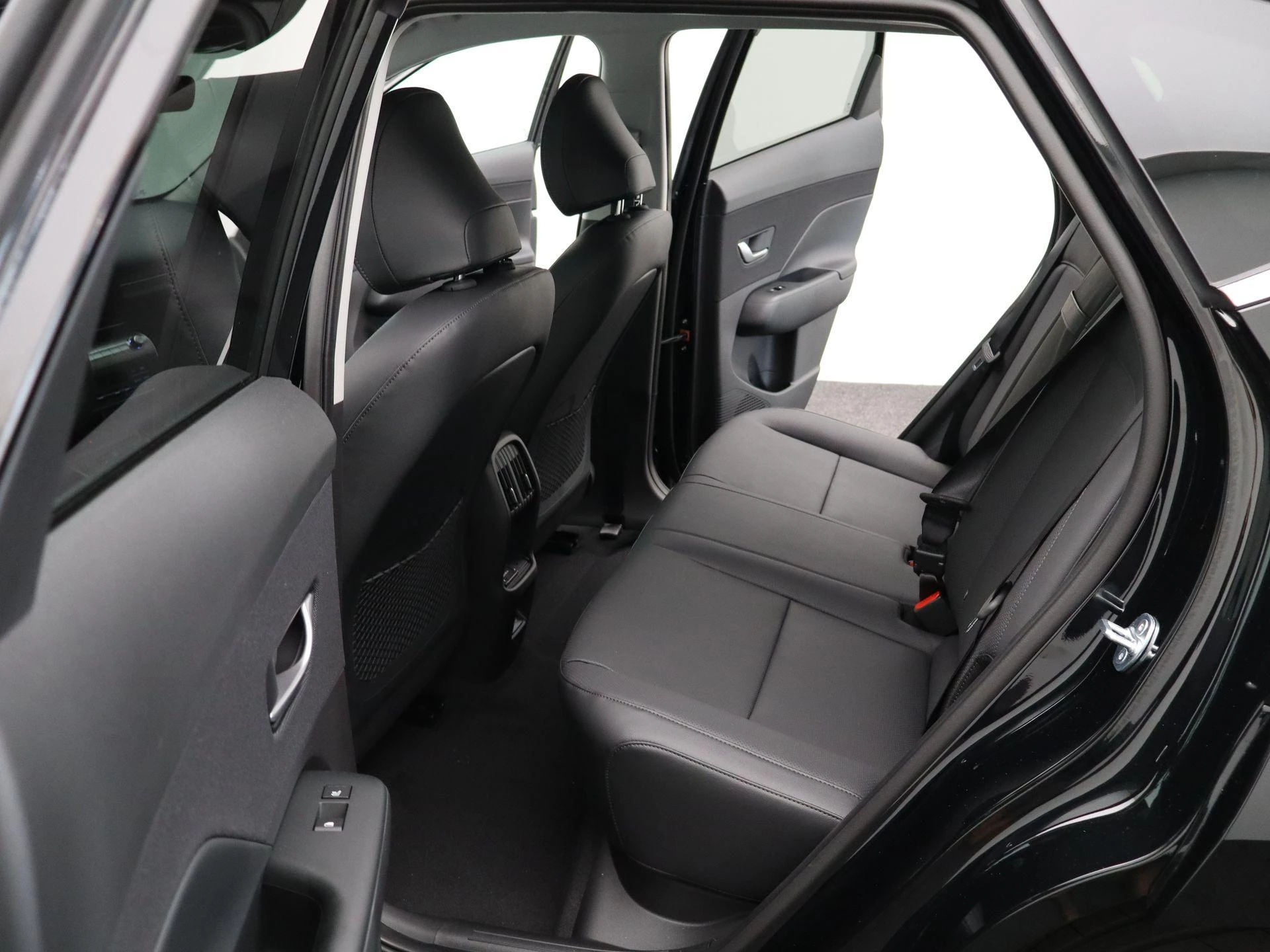 Hyundai-Kona-image-12
