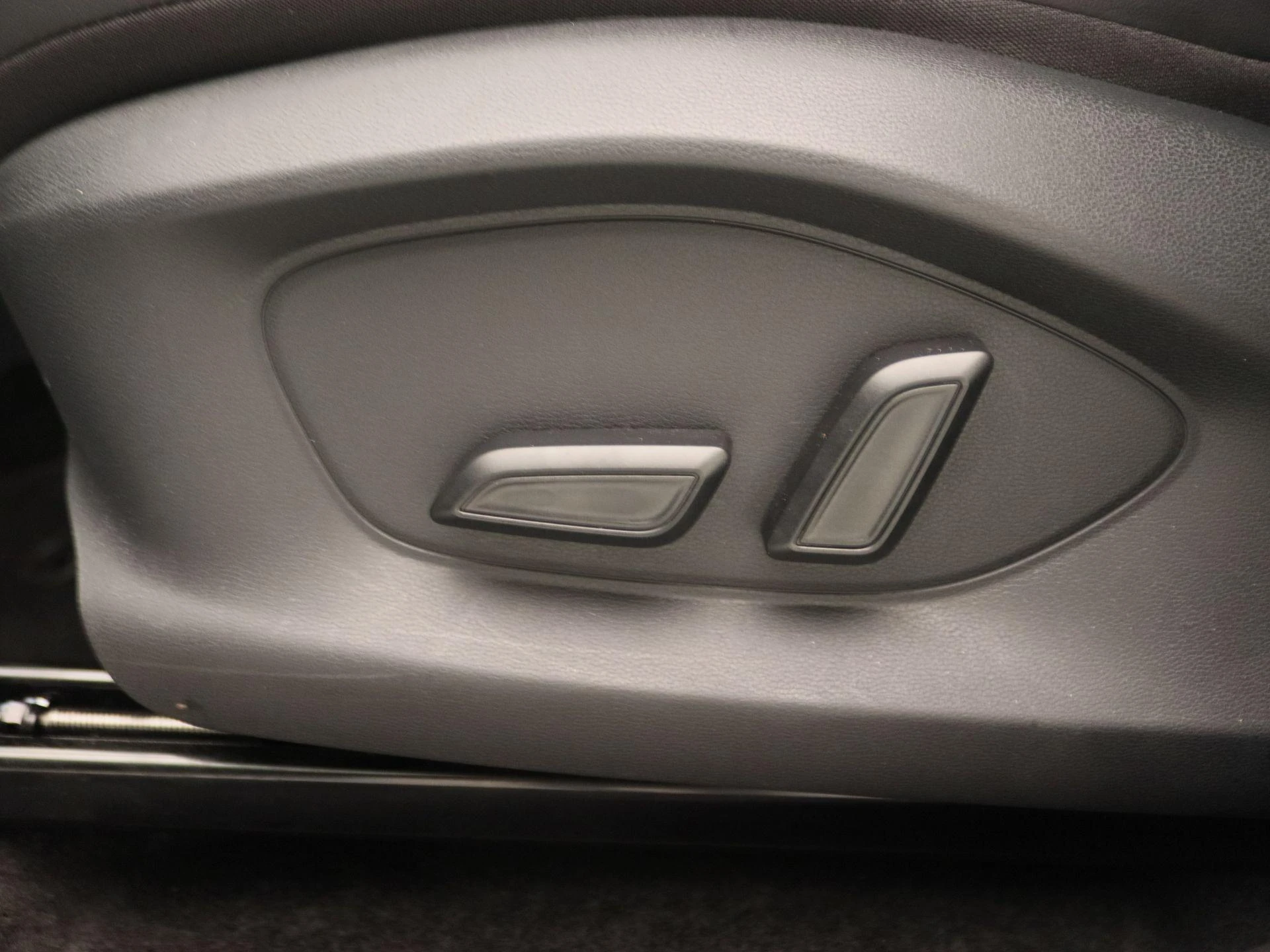 MG-ZS-image-12