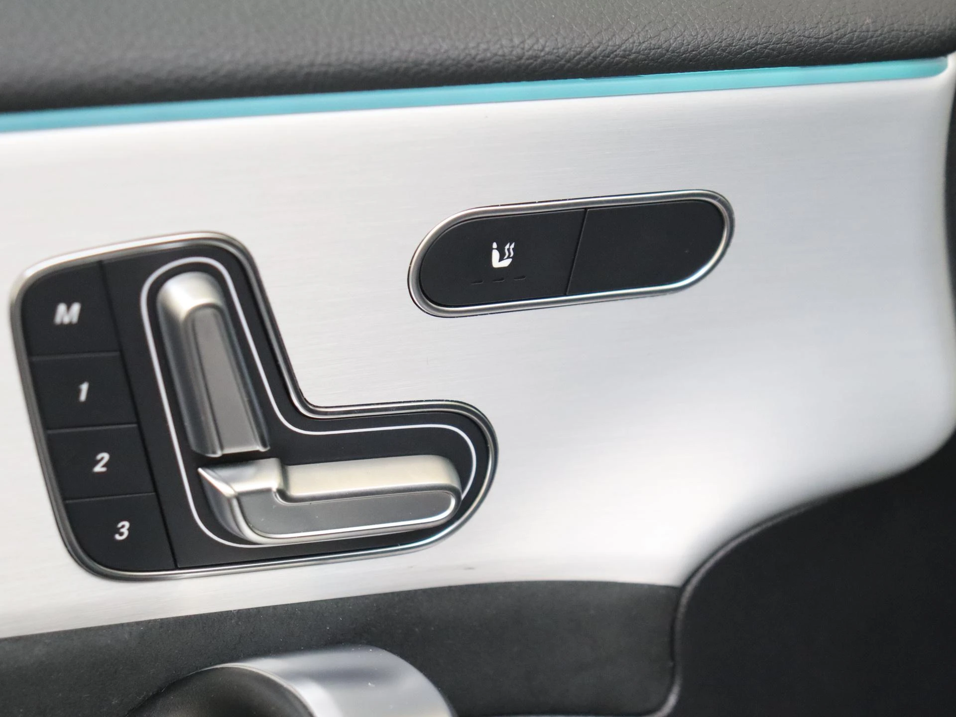 Mercedes-Benz-A-Klasse-image-25