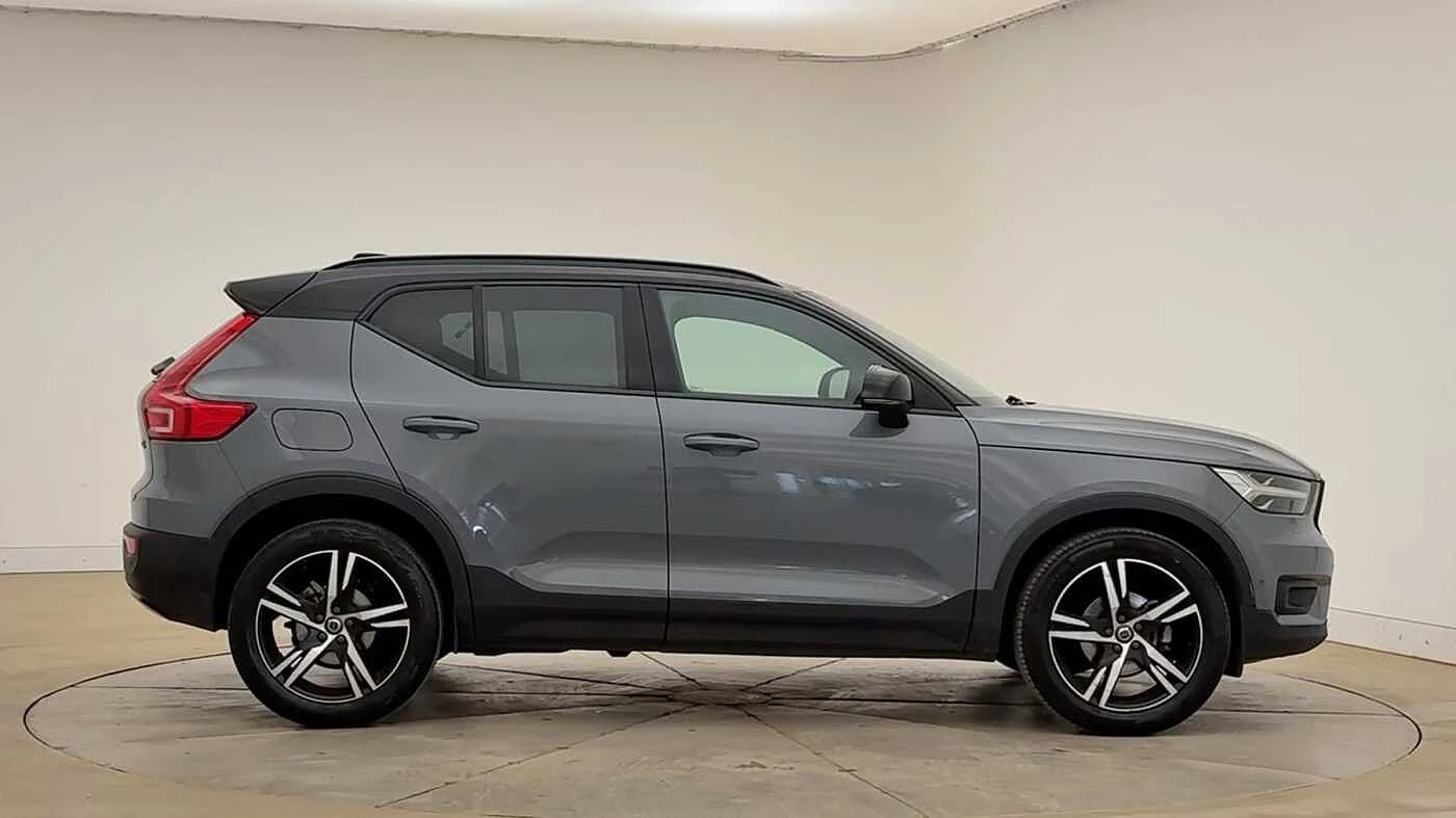 Volvo-XC40-image-2