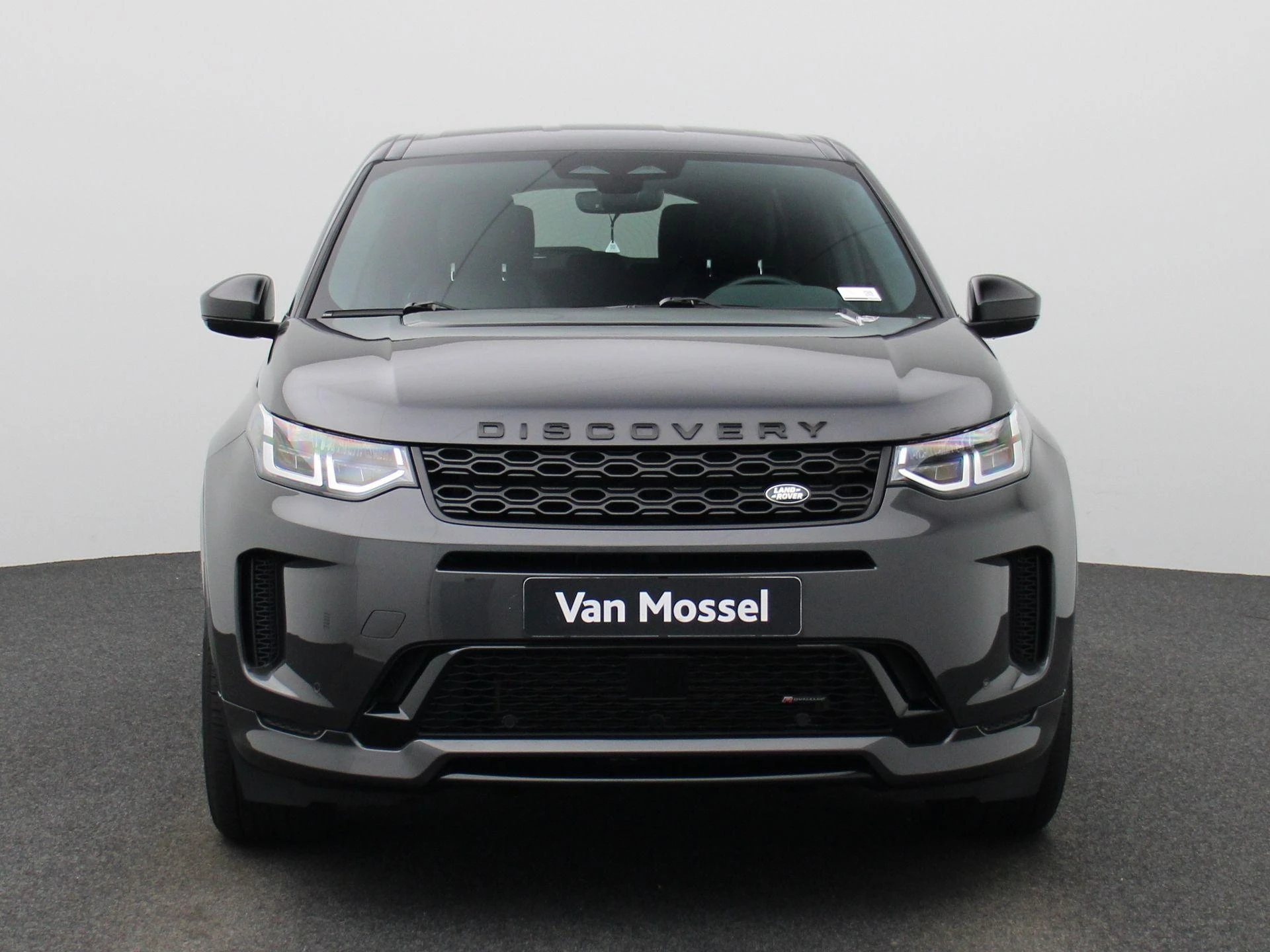 Land Rover-Discovery Sport-image-2