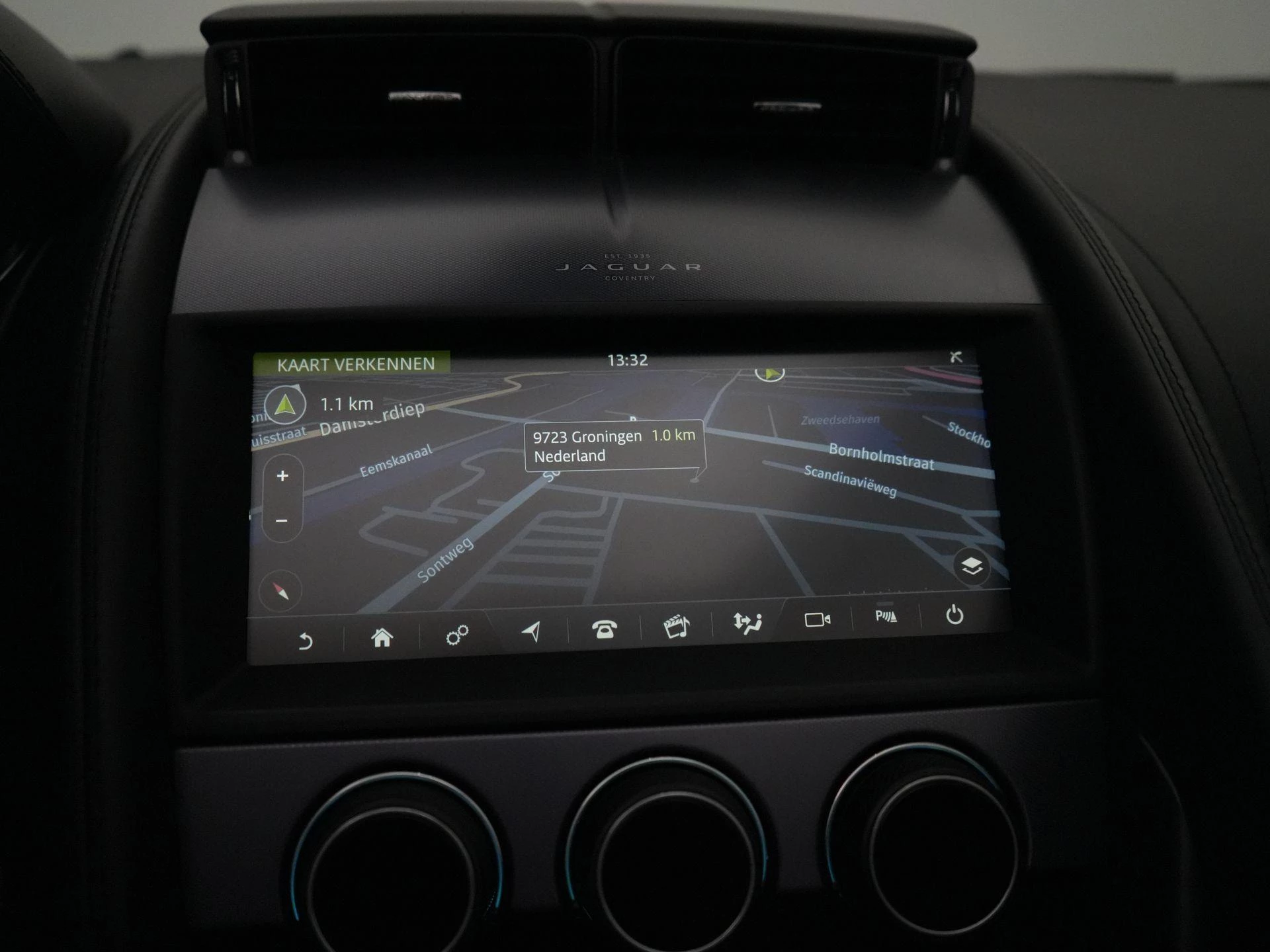 Jaguar F-TYPE P300 RWD First Edition