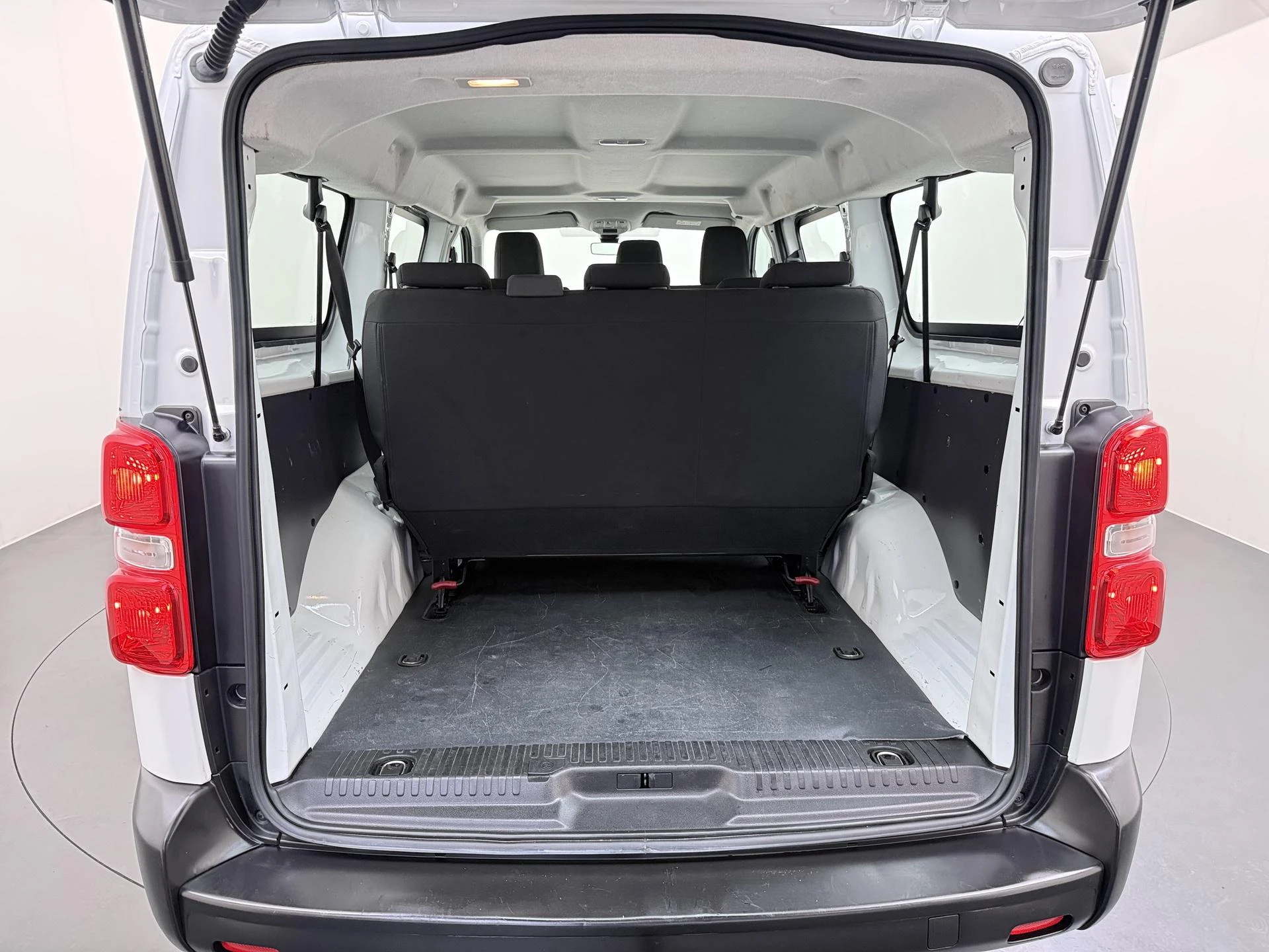 Peugeot-Expert-image-5