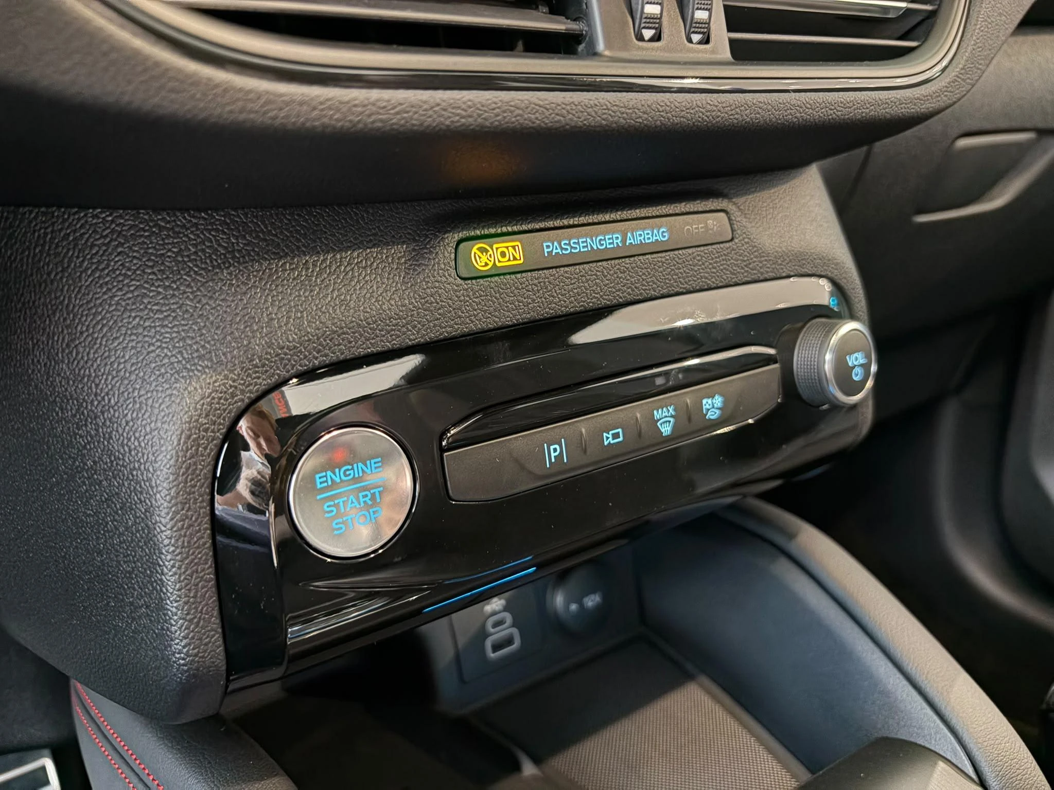 Ford-Kuga-image-11