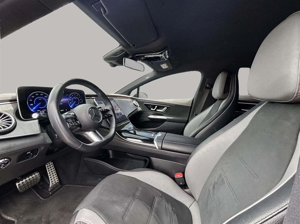 Mercedes-Benz-EQE-image-8