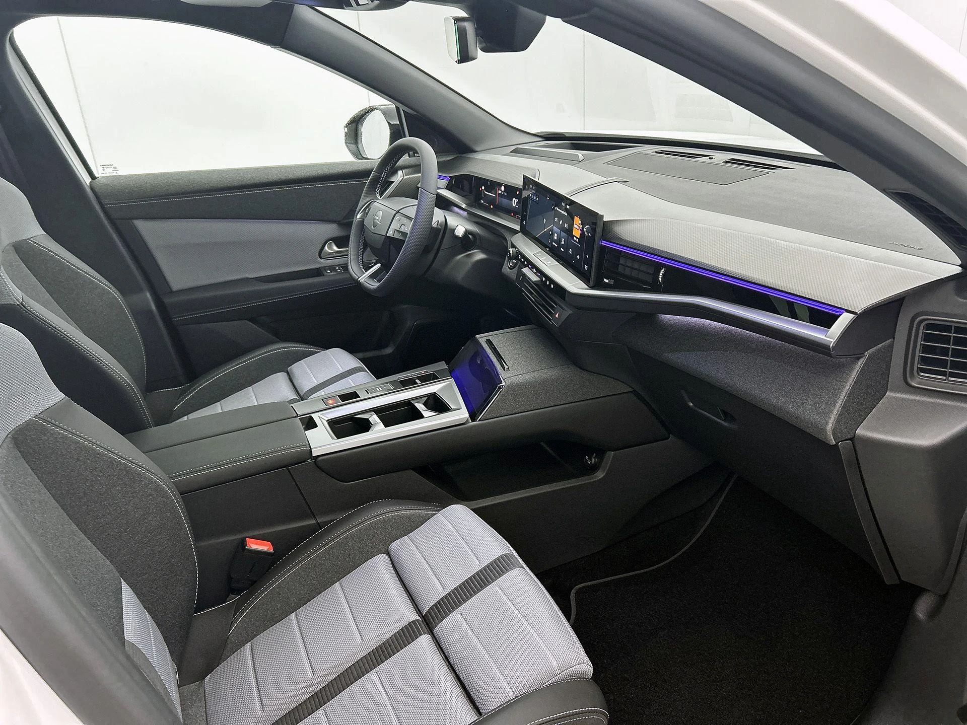 Opel-Grandland-image-25