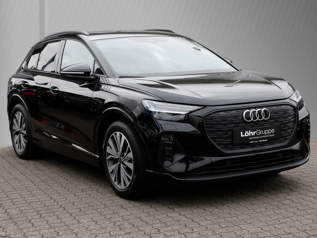 Audi Q4 e-tron 40 /MatrixLED/Navi/Pano/RFK/ACC