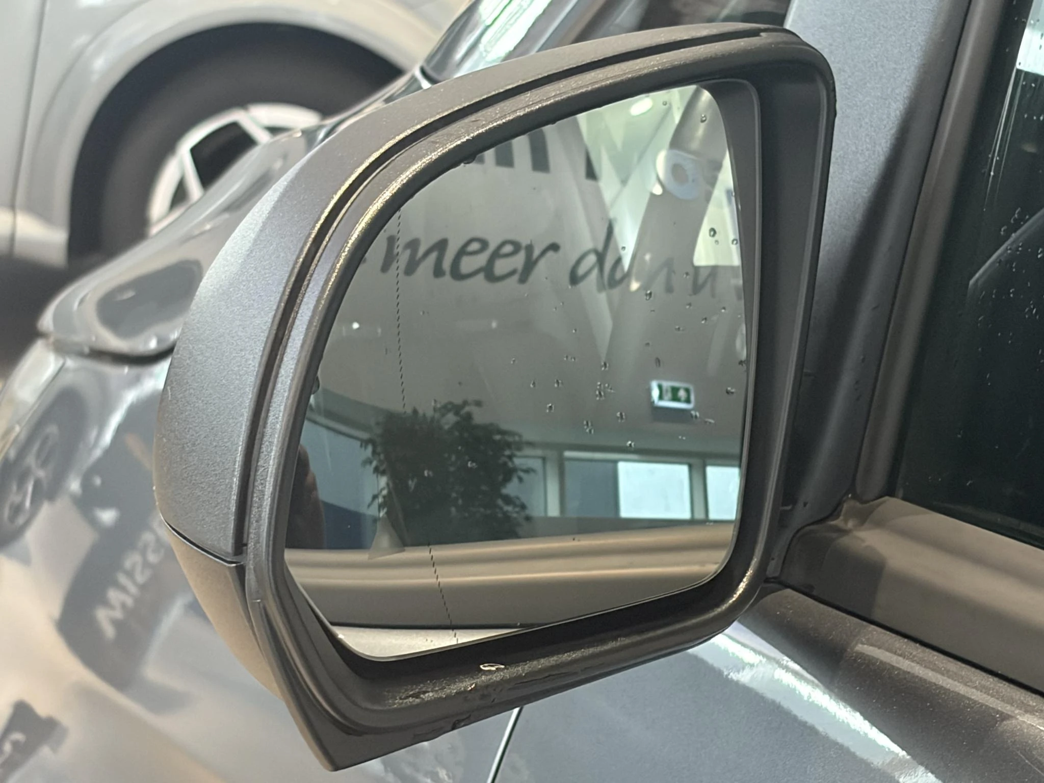 Mercedes-Benz-Vito-image-10