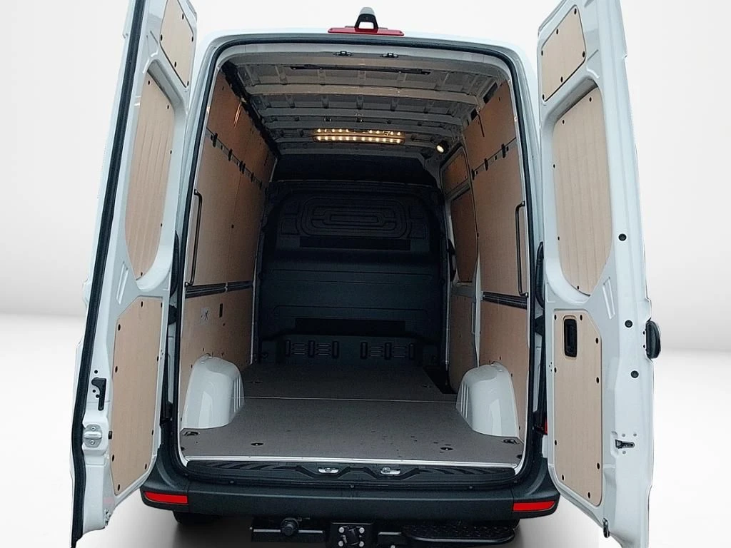 Mercedes-Benz-Sprinter 317 CDI-image-10