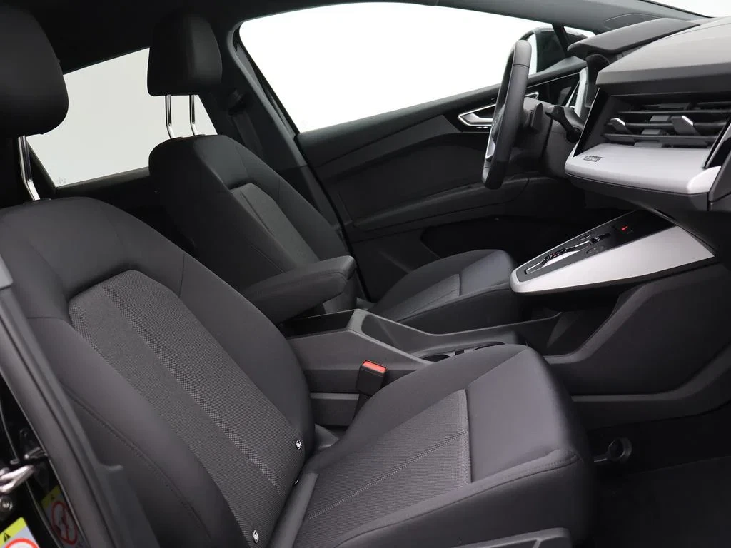 Audi-Q4 e-tron-image-16