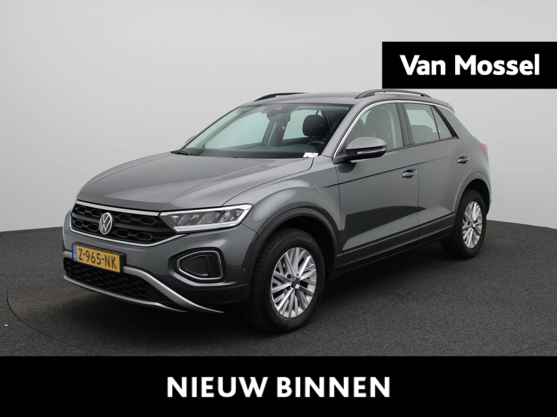 Volkswagen-T-Roc-image-0