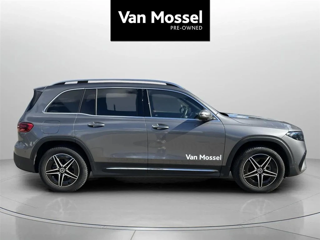 Mercedes-Benz-EQB-image-3