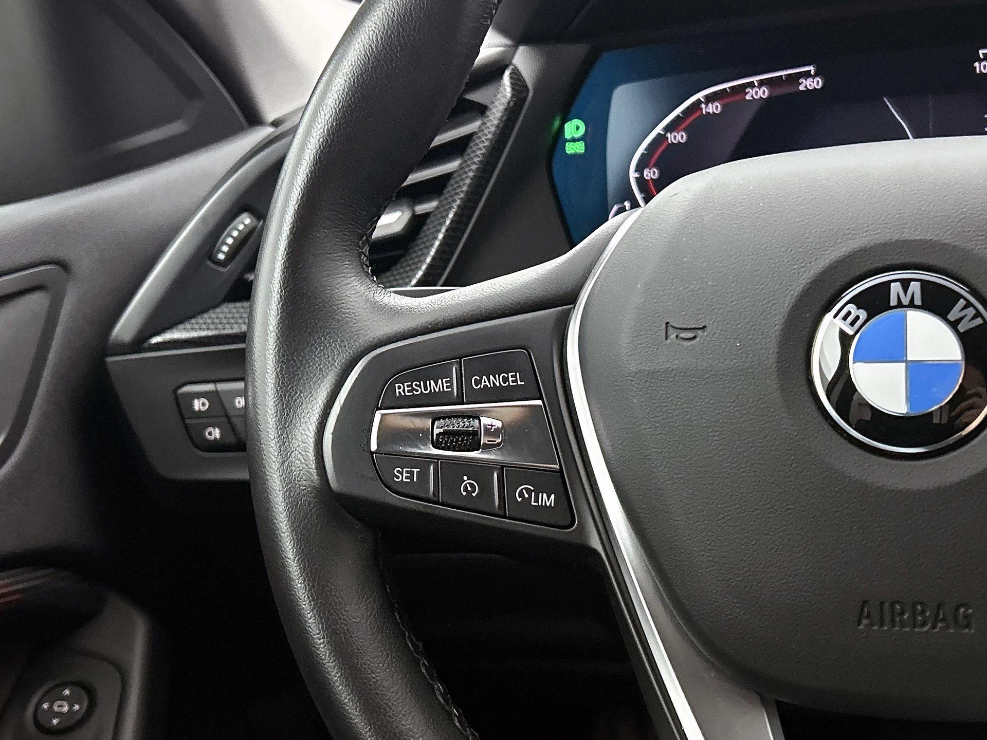 BMW-2 Serie-image-5