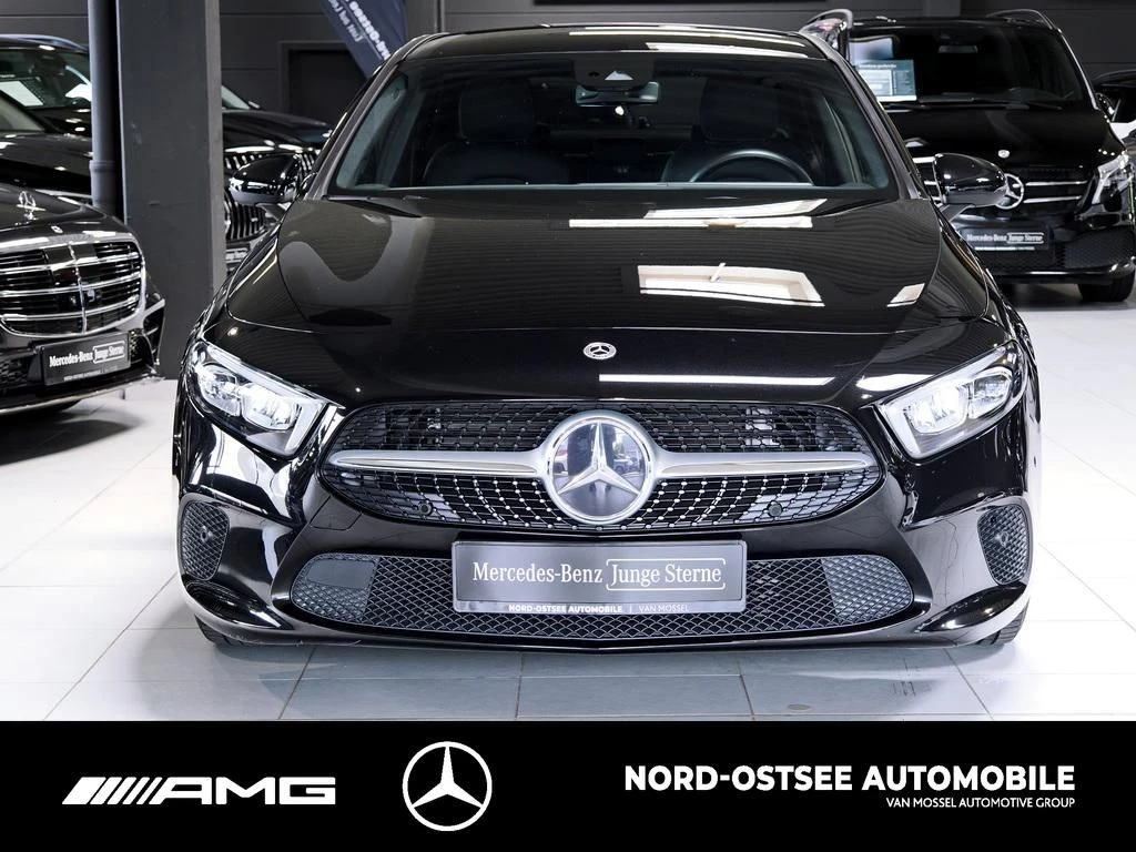 Mercedes-Benz A-Klasse 180 d STYLE LIM LED KAMERA SHZ TEMPOMAT Style
