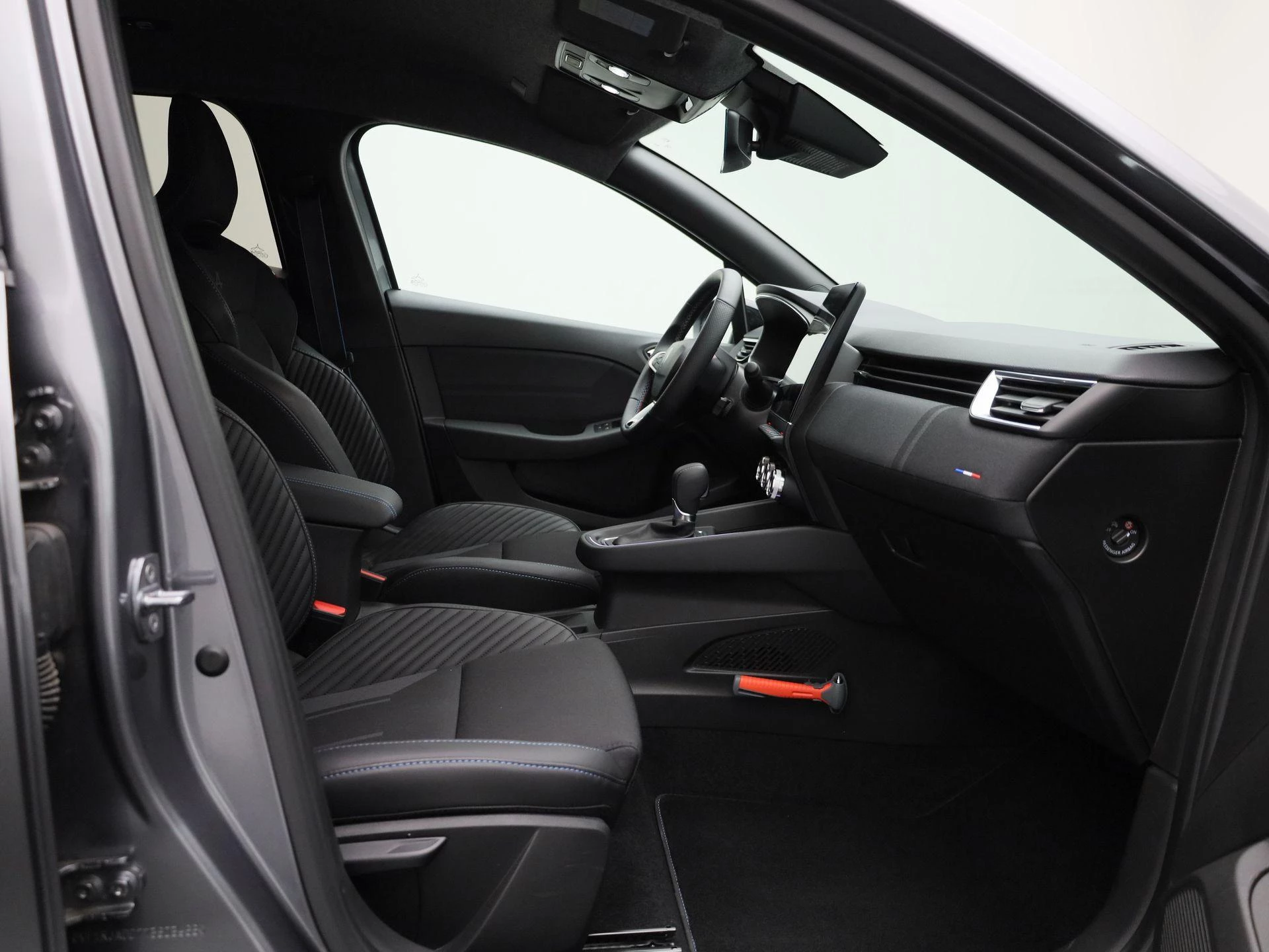 Renault-Clio-image-37