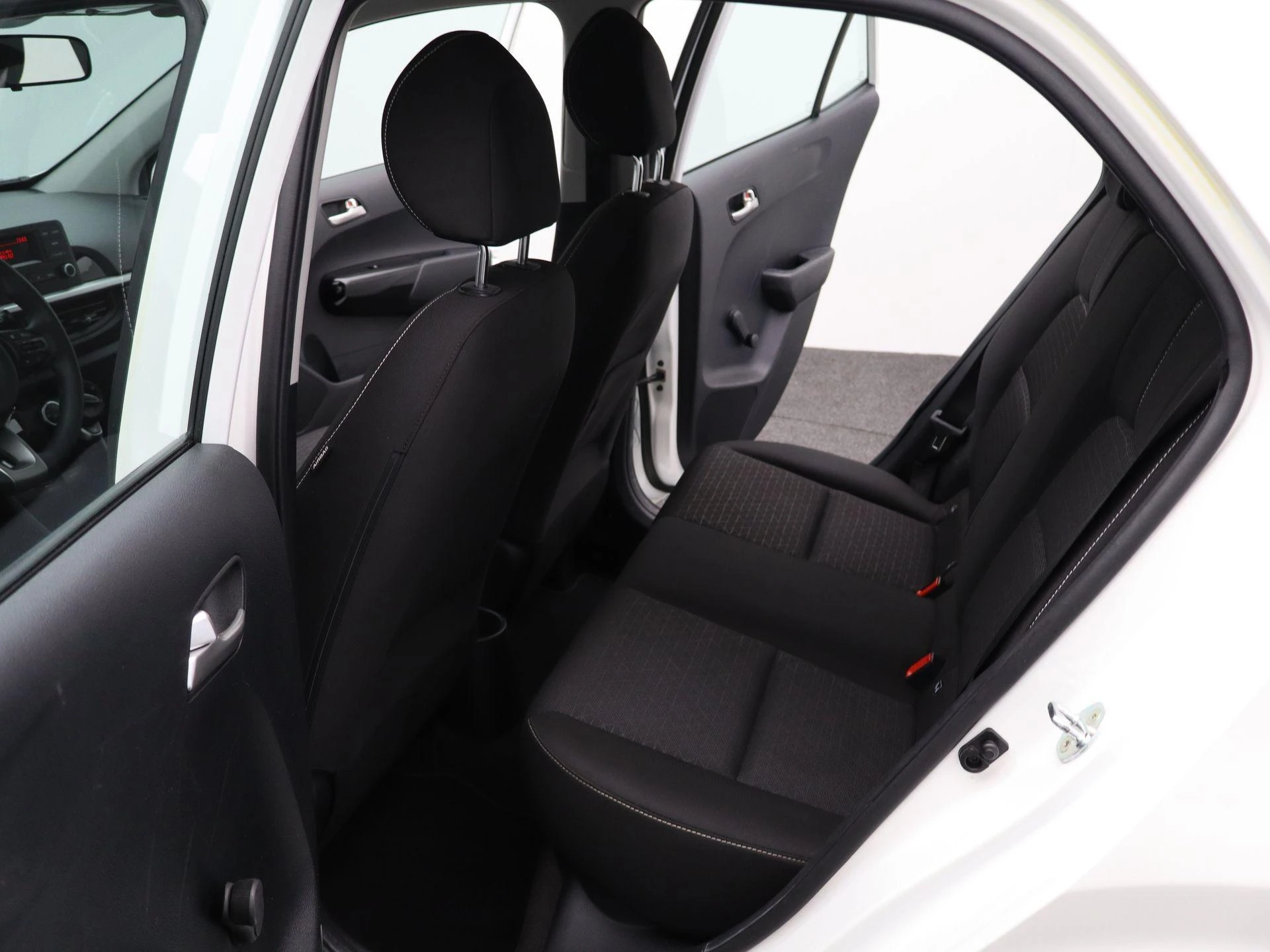 Kia-Picanto-image-13