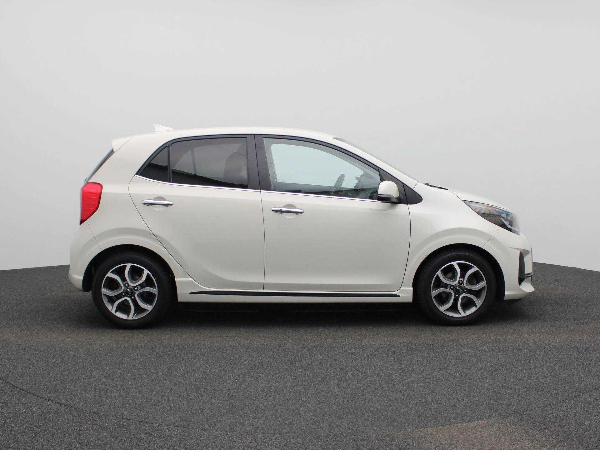 Kia-Picanto-image-5