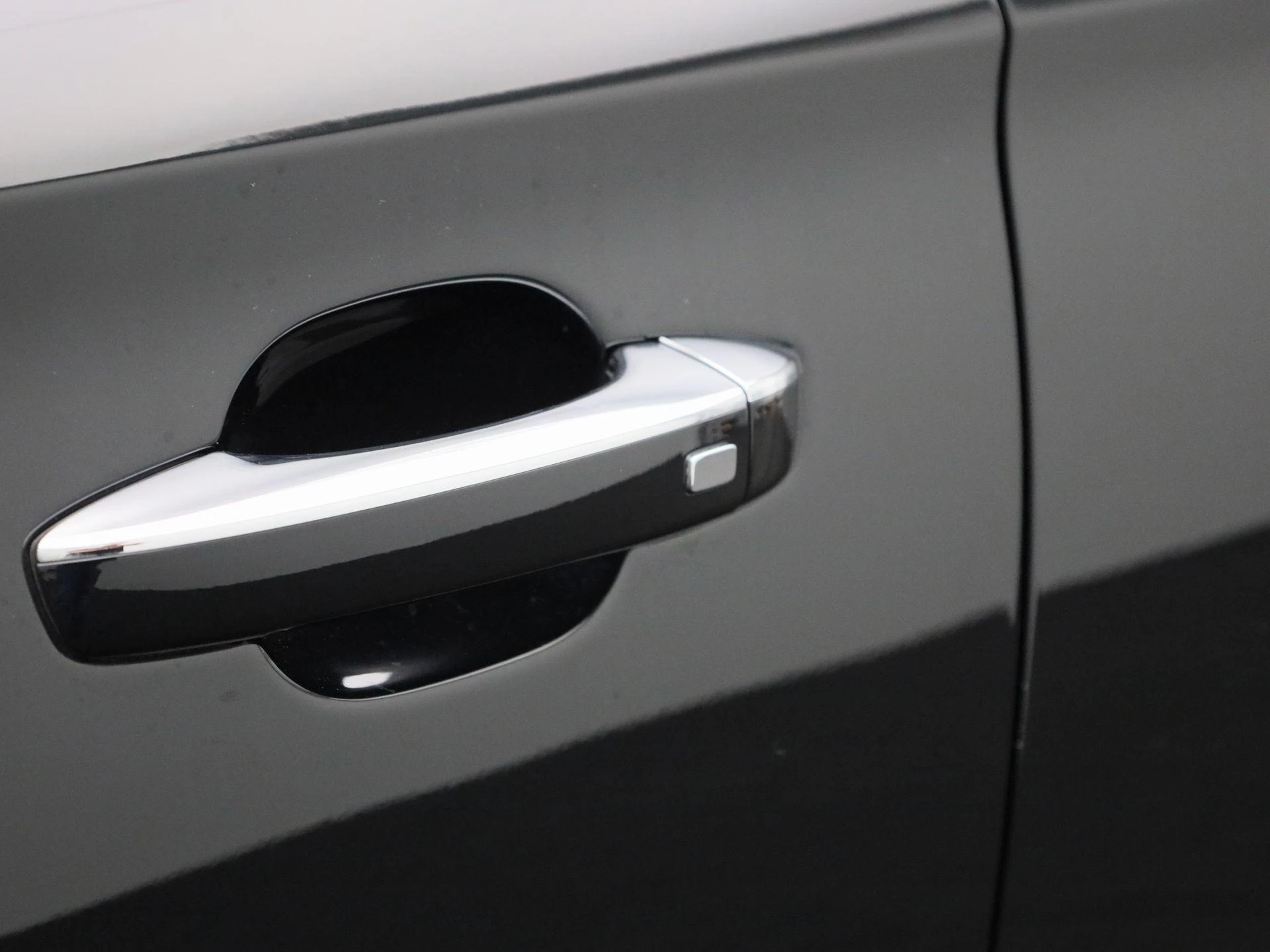 MG-ZS EV-image-14