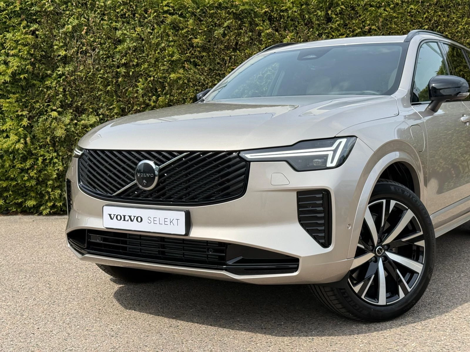 Volvo-XC90-image-8