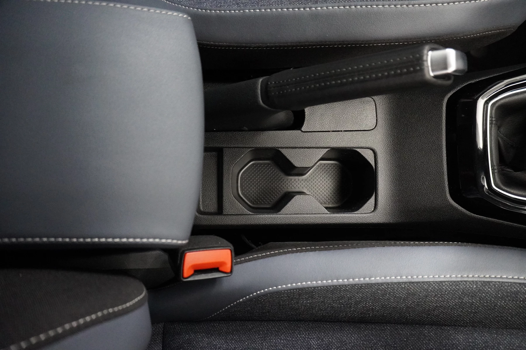 Volkswagen-T-Cross-image-35