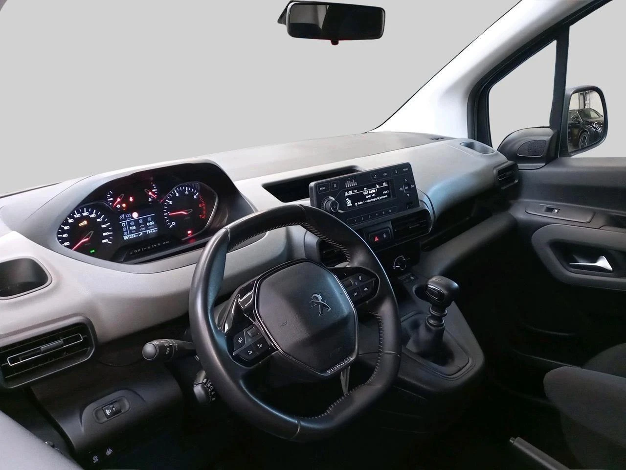 Peugeot-Rifter-image-7