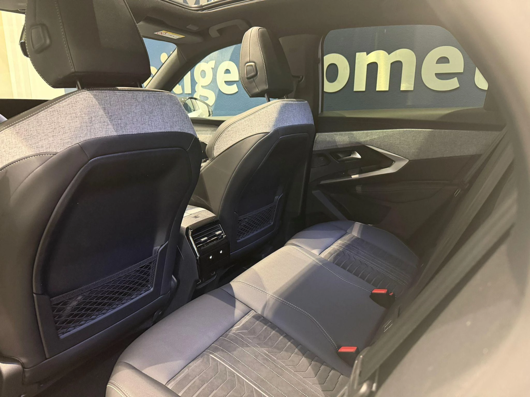 Peugeot-e-3008-image-24