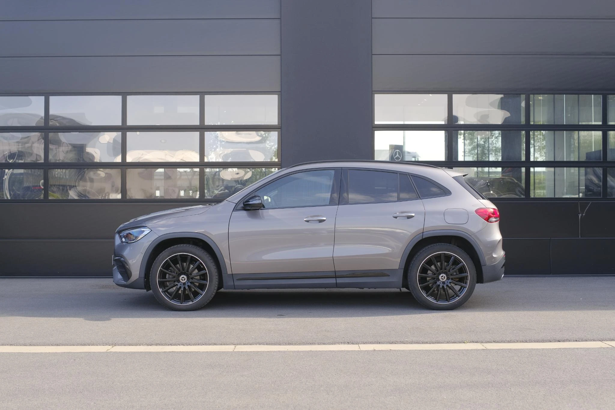 Mercedes-Benz-GLA-image-6