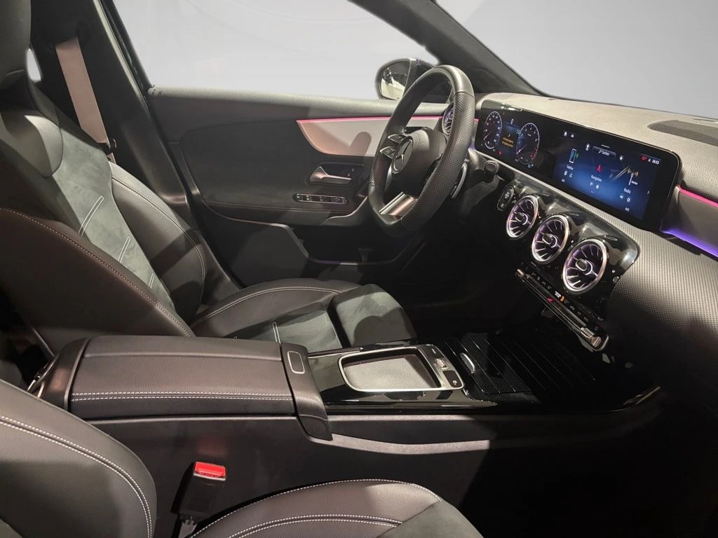 Mercedes-Benz-A-Klasse 200-image-14