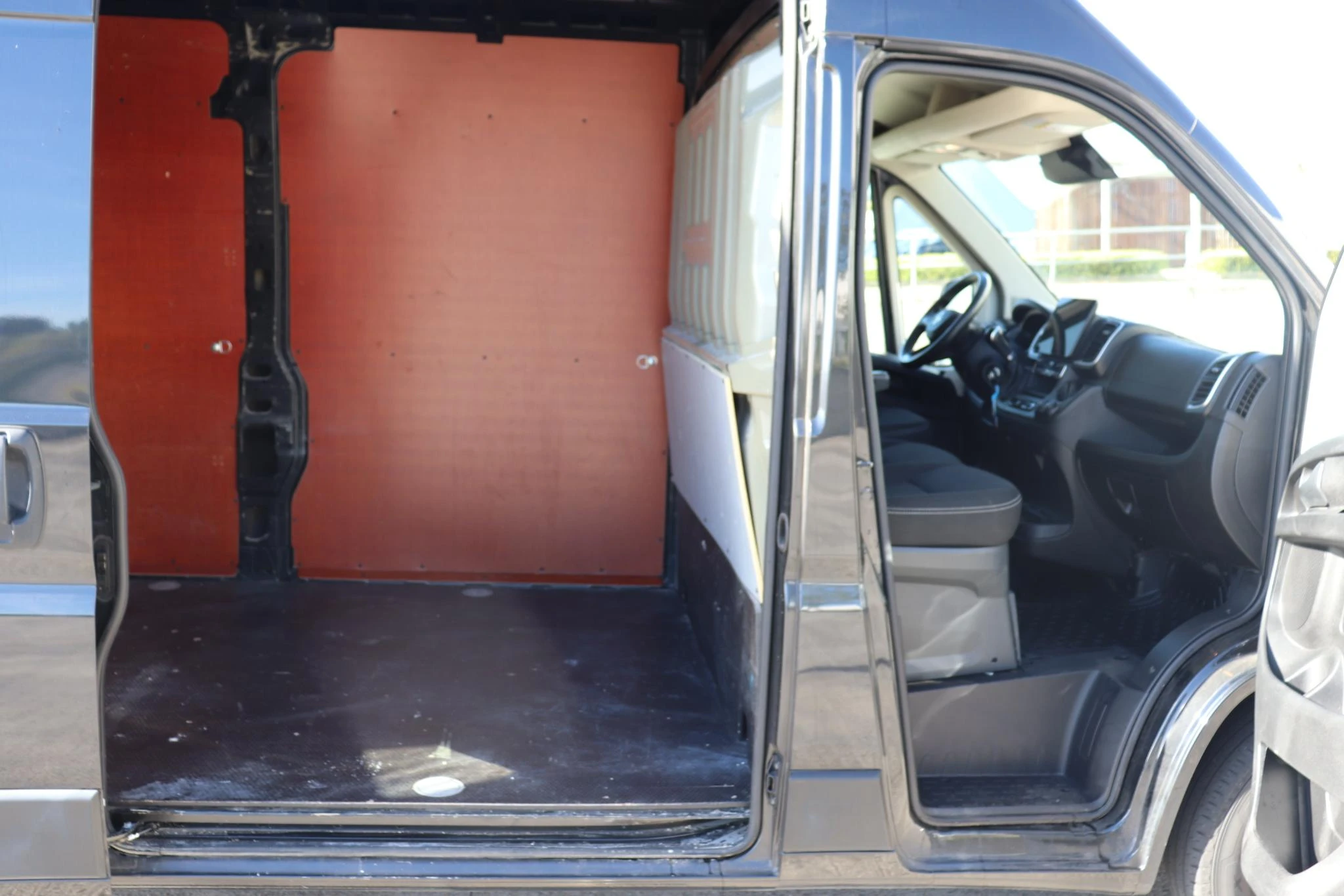 Opel-Movano-image-11