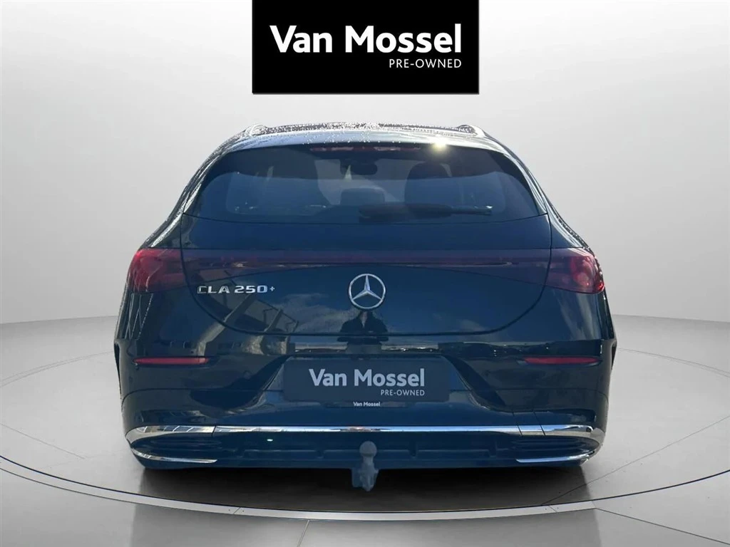 Mercedes-Benz-CLA-image-5