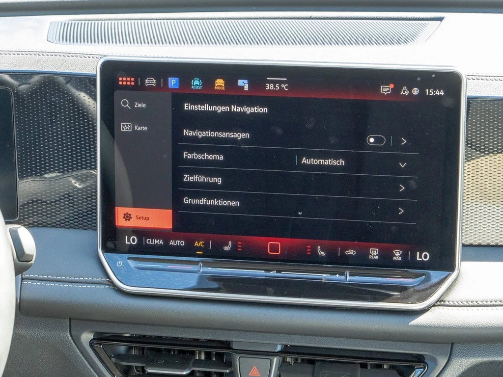 Volkswagen-Tiguan-image-14