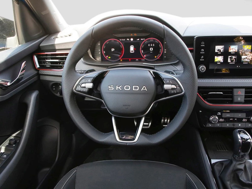 Škoda Kamiq 1.5 TSI DSG Monte Carlo 18" LM NAVIAPP+VC RFK