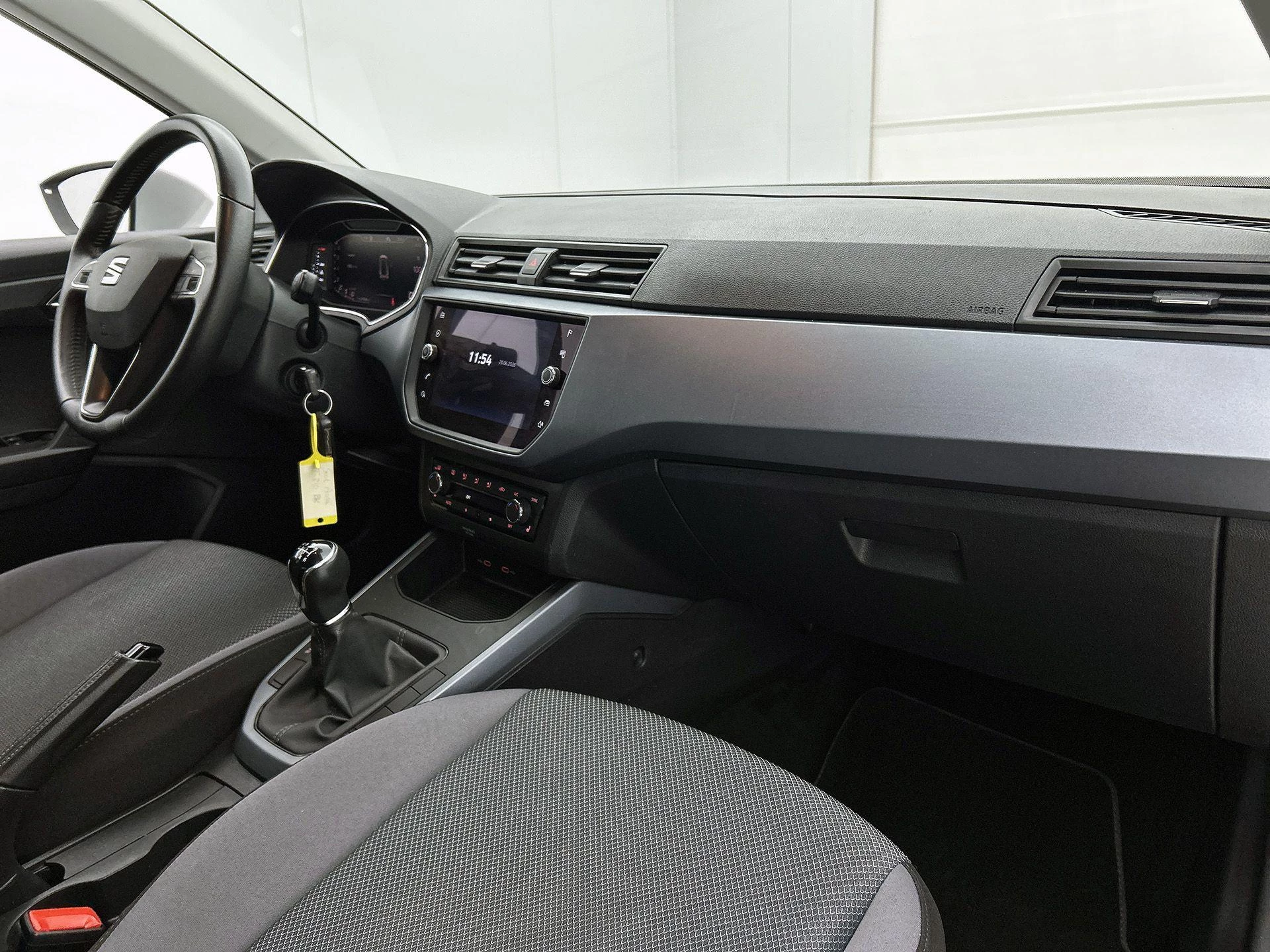 SEAT-Arona-image-19