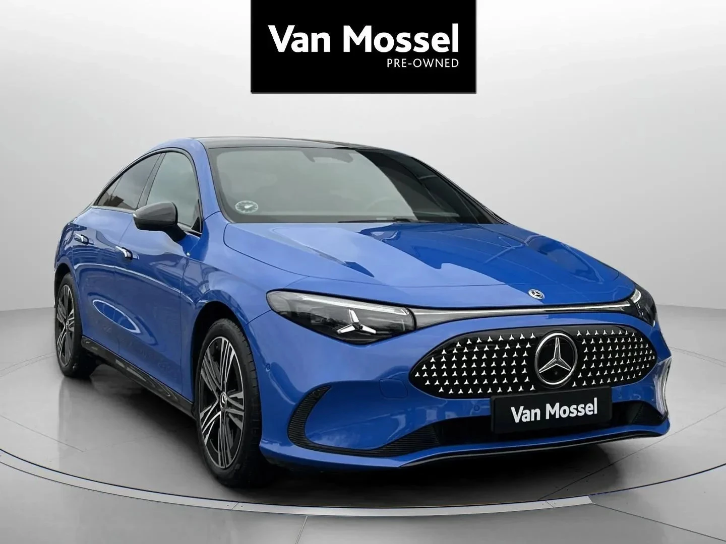 Mercedes-Benz-CLA-image-2