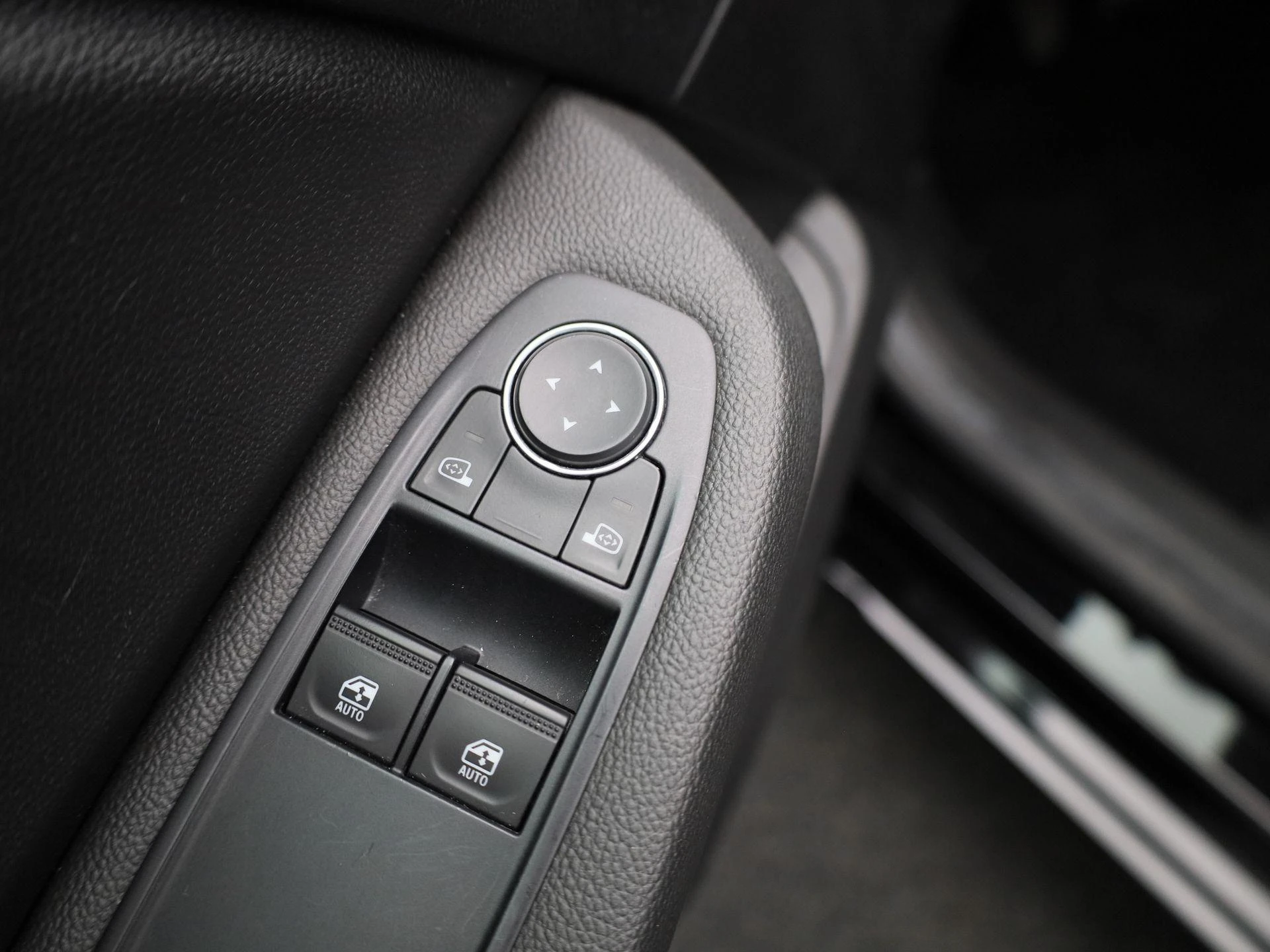 Renault-Clio-image-27