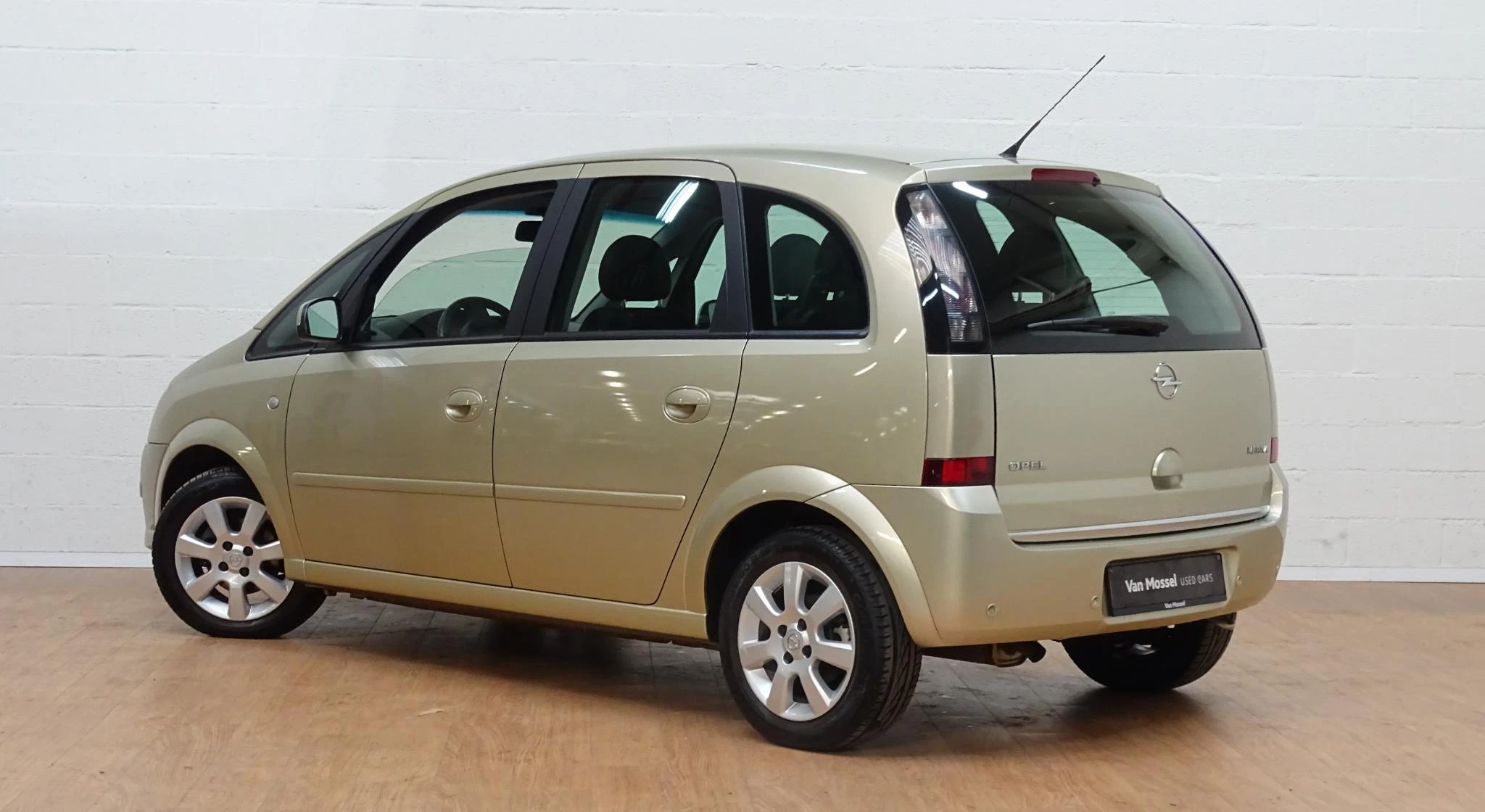 Opel-Meriva-image-3