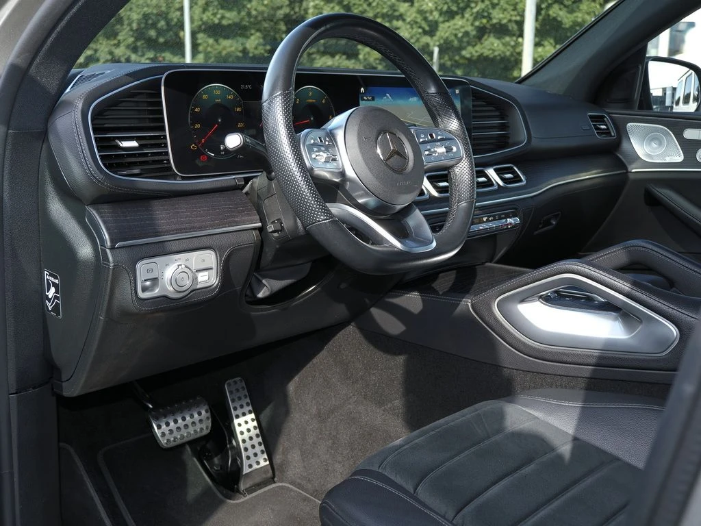 Mercedes-Benz-GLE 400 d-image-8