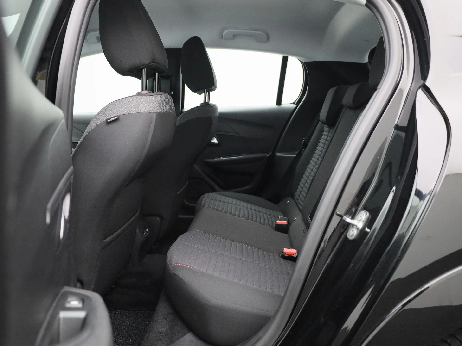 Peugeot e-208 EV Active Pack 50 kWh