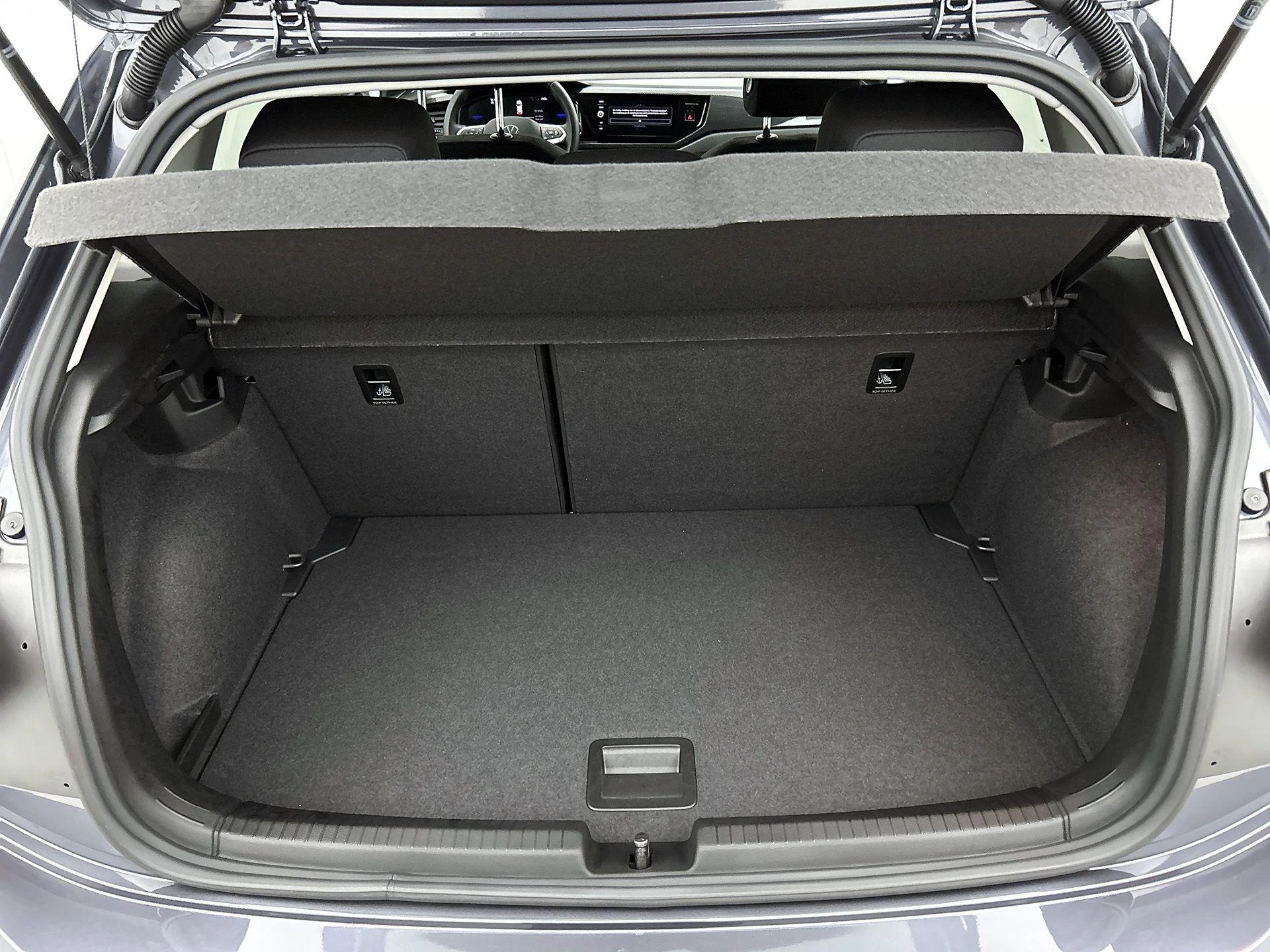 Volkswagen-Polo-image-21