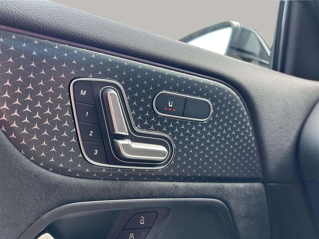 Mercedes-Benz-EQA-image-10