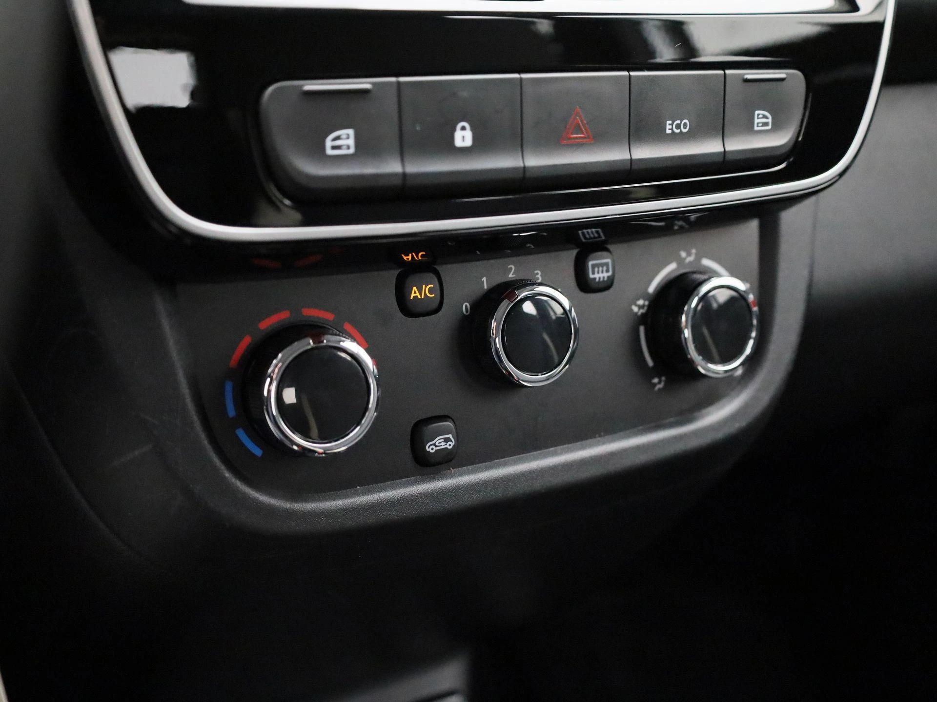 Dacia-Spring-image-14