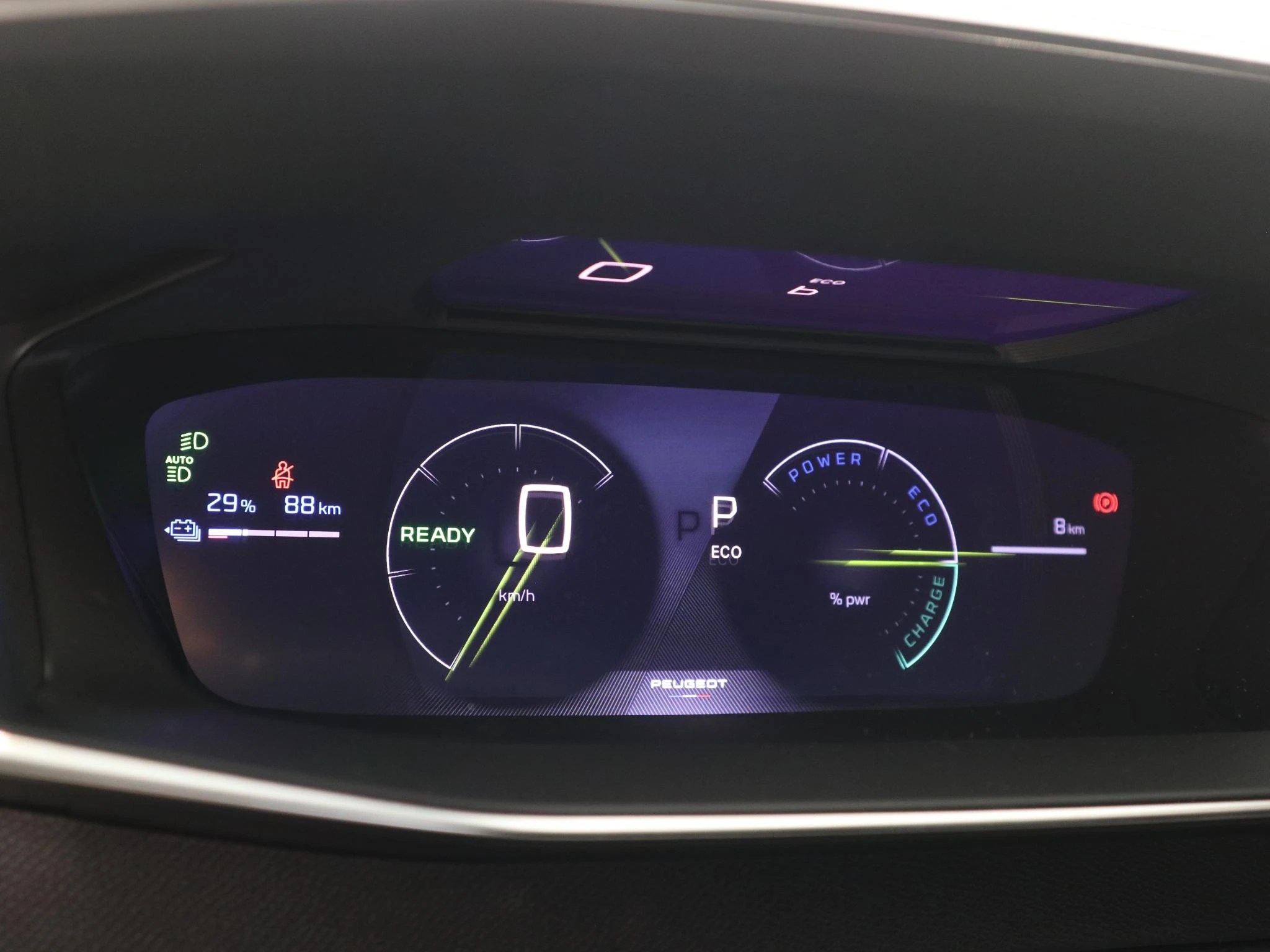 Peugeot-208-image-18