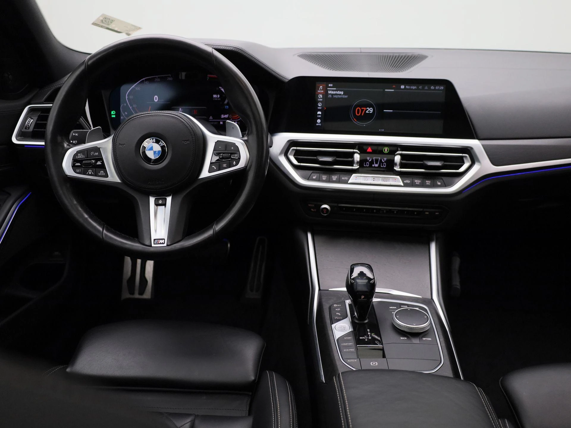 BMW-3 Serie-image-6