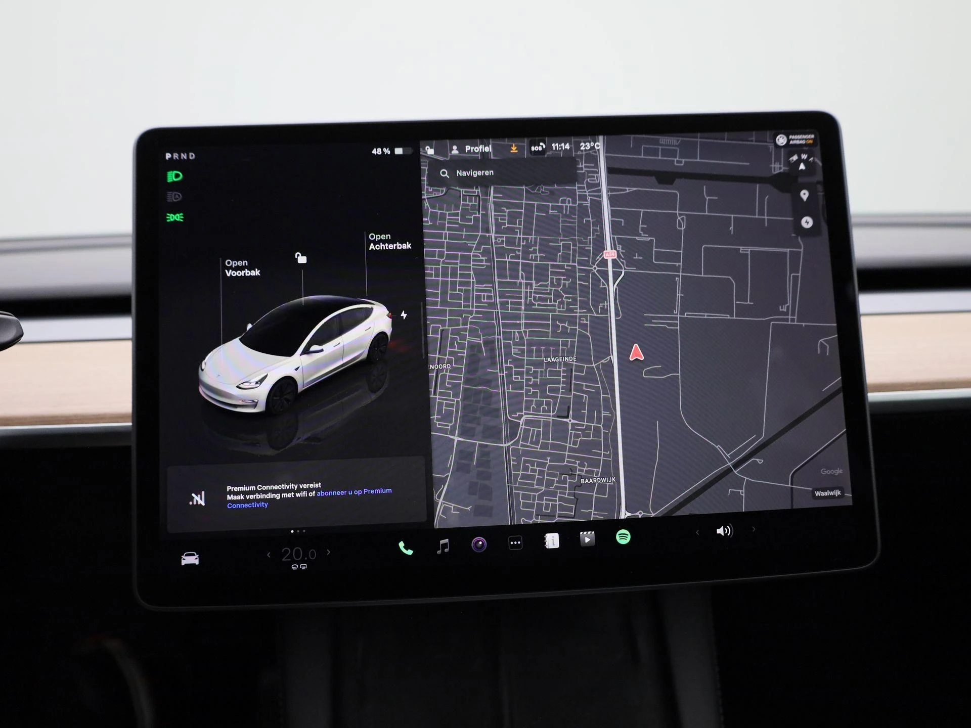 Tesla-Model 3-image-15