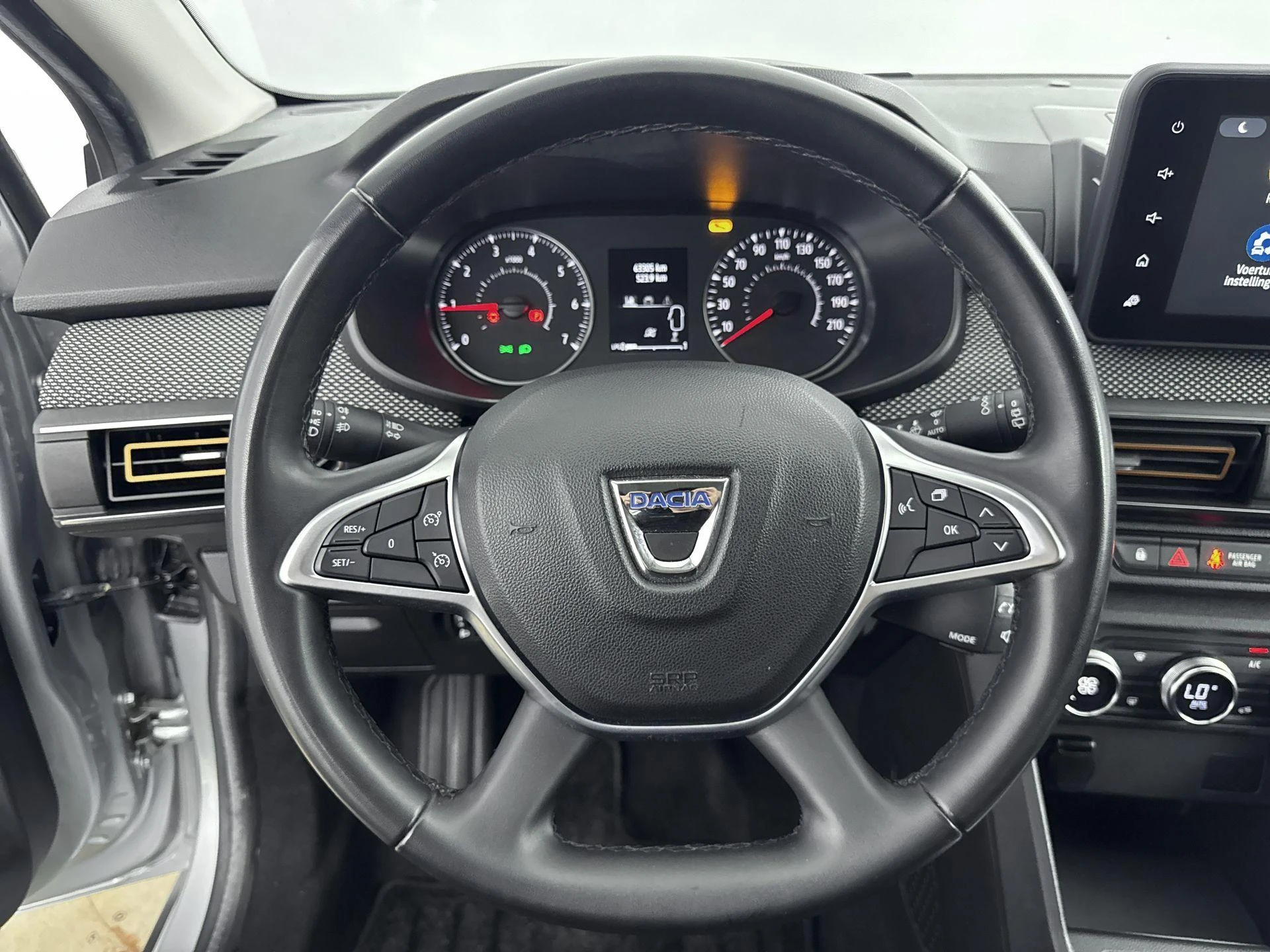 Dacia-Sandero Stepway-image-19