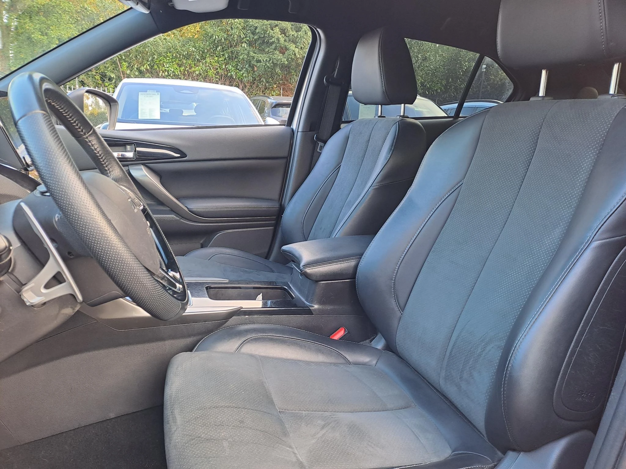 Mitsubishi-Eclipse Cross-image-6