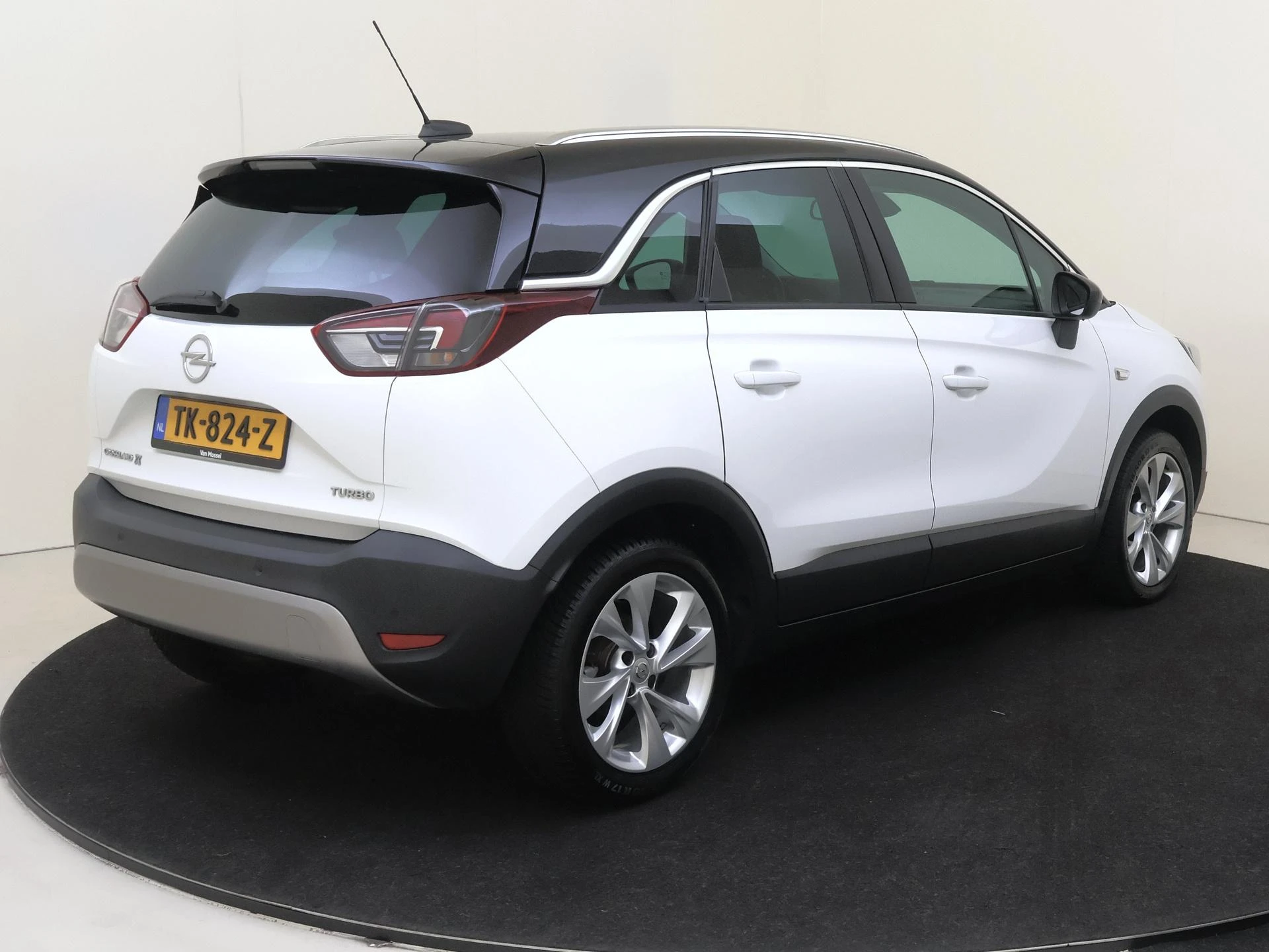 Opel-Crossland X-image-6